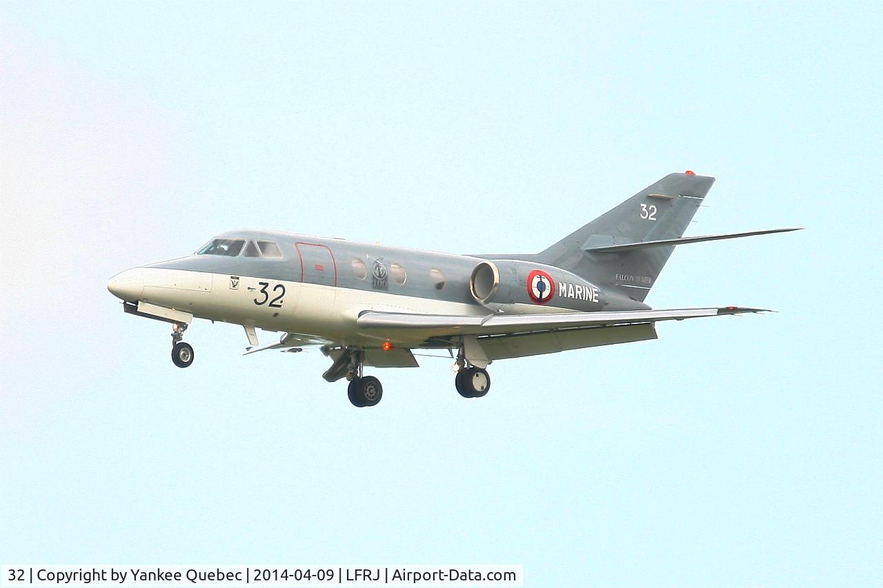 32, 1974 Dassault Falcon 10MER C/N 32, Dassault Falcon 10 MER, Landivisiau Naval Air Base (LFRJ-LDV)