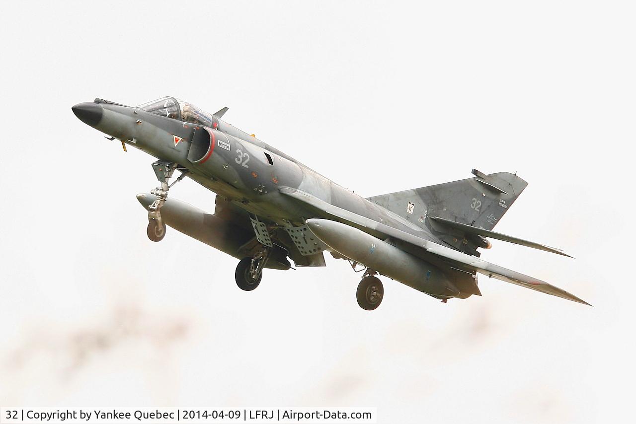 32, Dassault Super Etendard C/N 32, Dassault Super Etendard MER, Landivisiau Naval Air Base (LFRJ-LDV)
