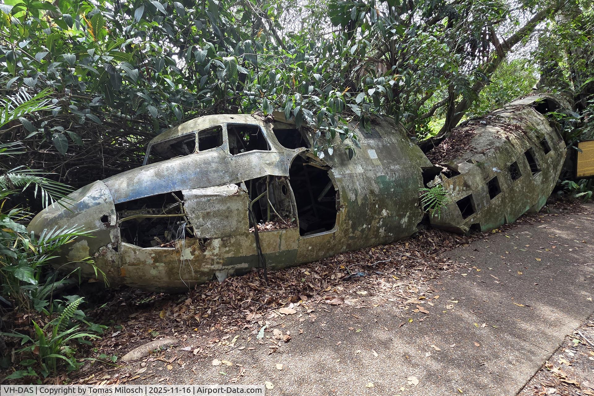 VH-DAS, 1991 Robinson R22 BETA C/N 1850, Used in the movie 'Sky Pirates' 1984 in Cairns, later transported to Kuranda in the north of Queensland.
More information to be found here: https://www.aussieairliners.org/dc-3/vh-aeo/vhaeo.html