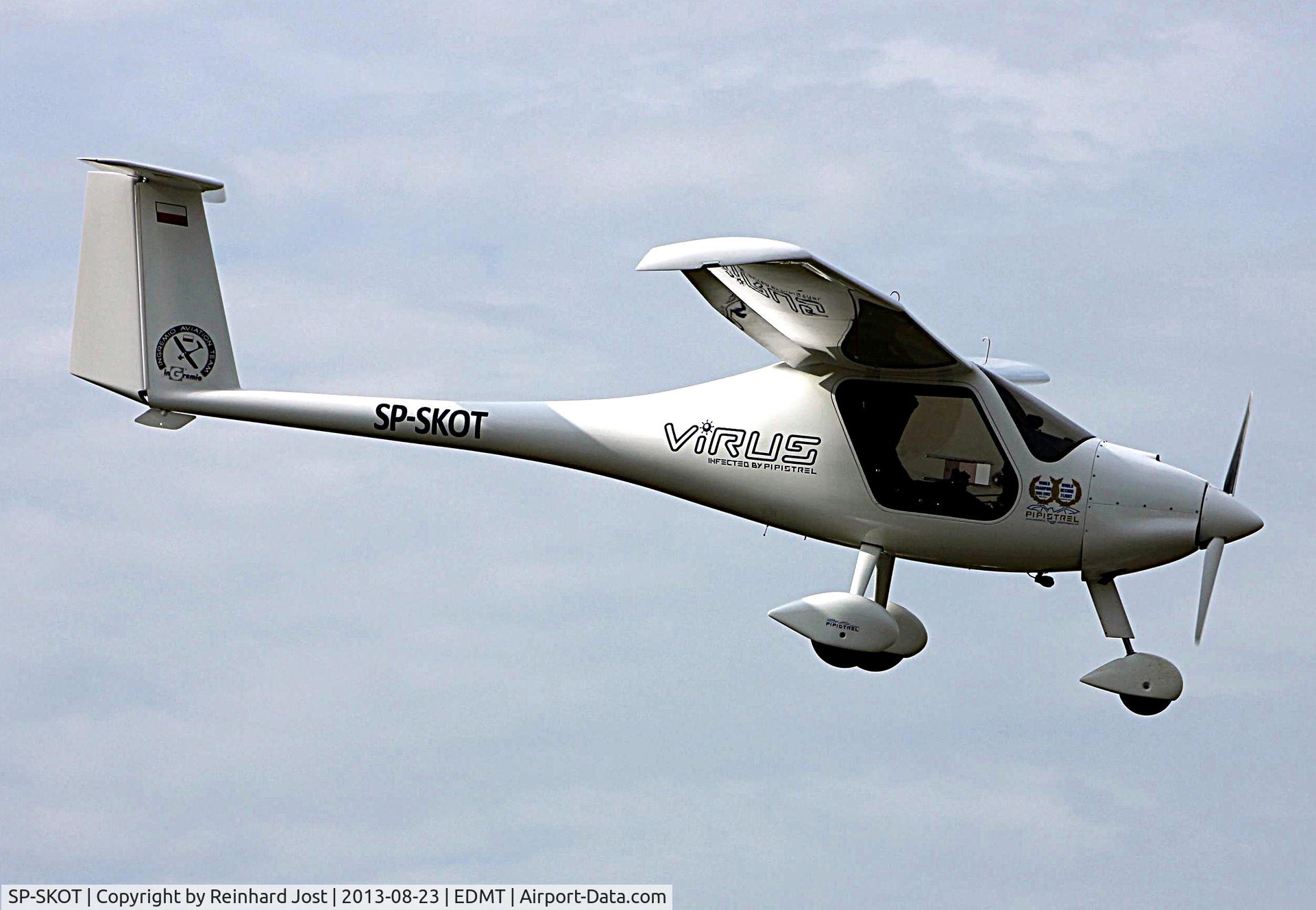 SP-SKOT, Pipistrel Virus 912 C/N 289V912, Arriving at Tannkosh 2013