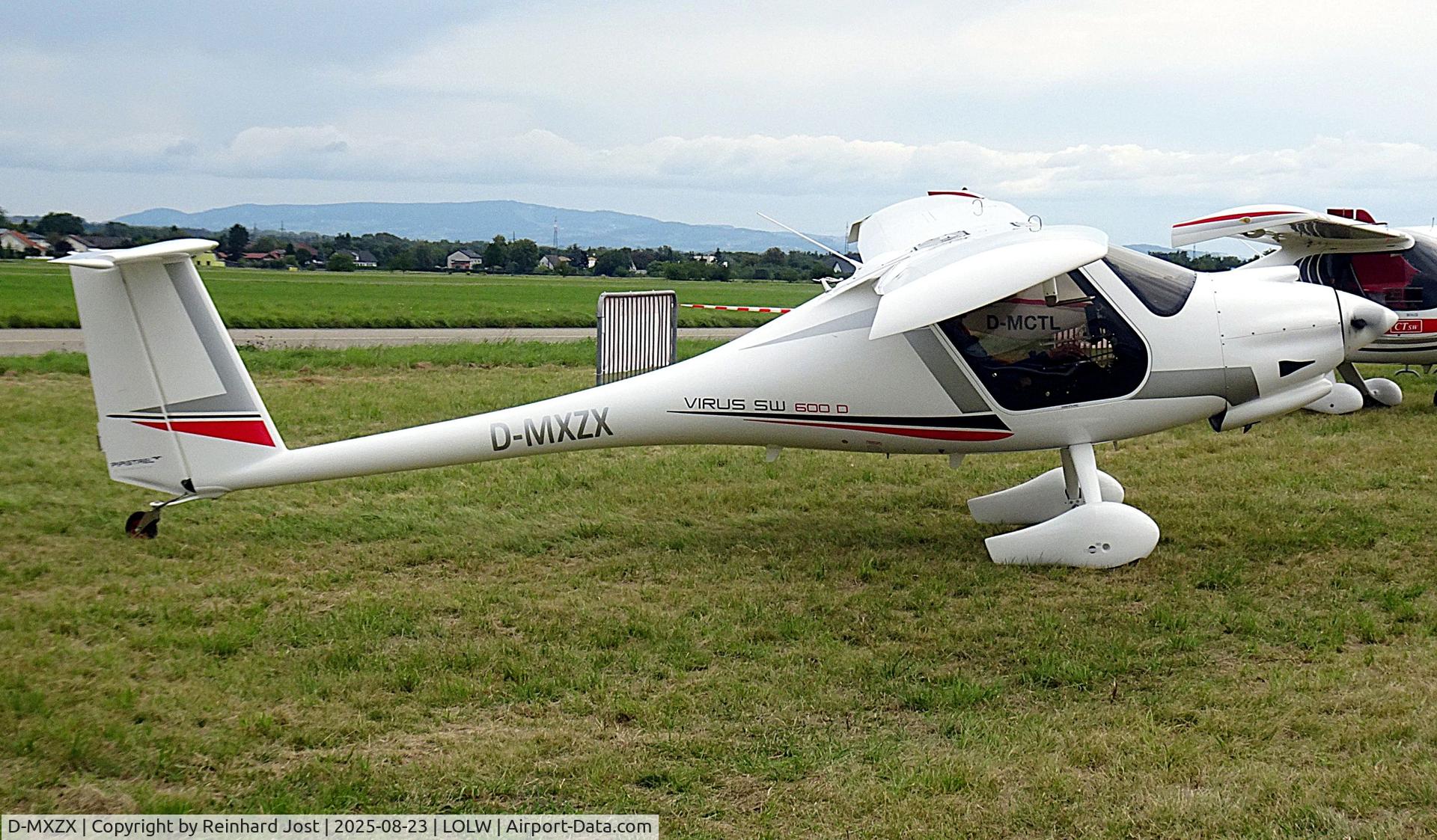 D-MXZX, Pipistrel Virus SW600D C/N VSW127A0036, Pipistrel Virus as tail-dragger at Rotax Days Austria, Wels