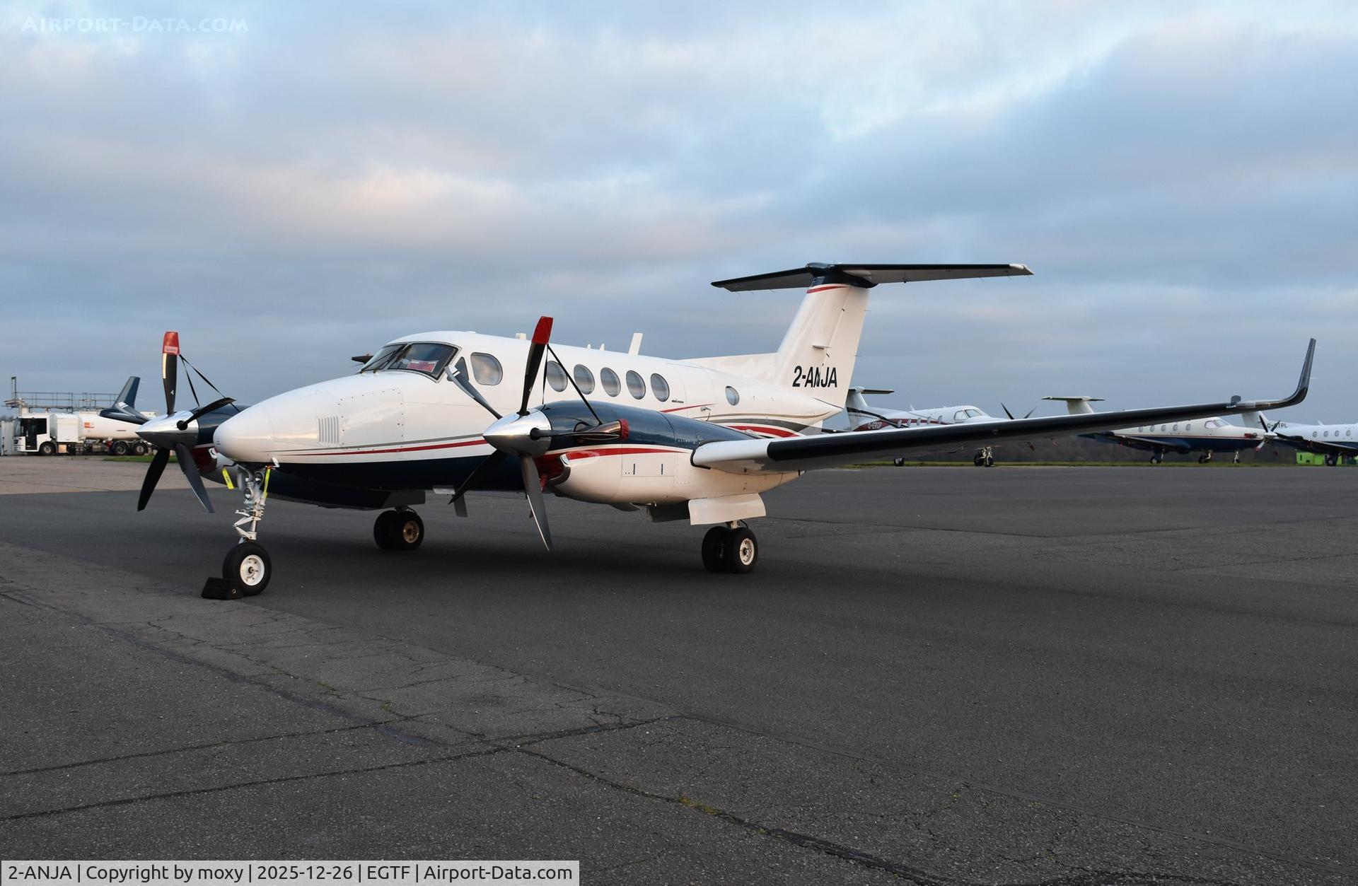 2-ANJA, 1986 Beech B200 Super King Air King Air C/N BB-1244, Beech B200 Super King Air at Fairoaks.