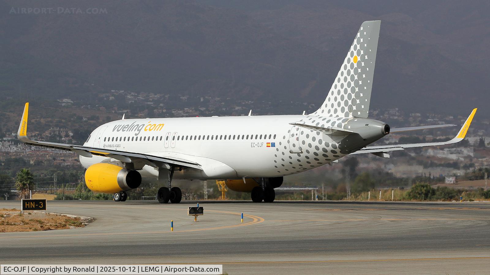 EC-OJF, 2014 Airbus A320-232 C/N 6001, at agp