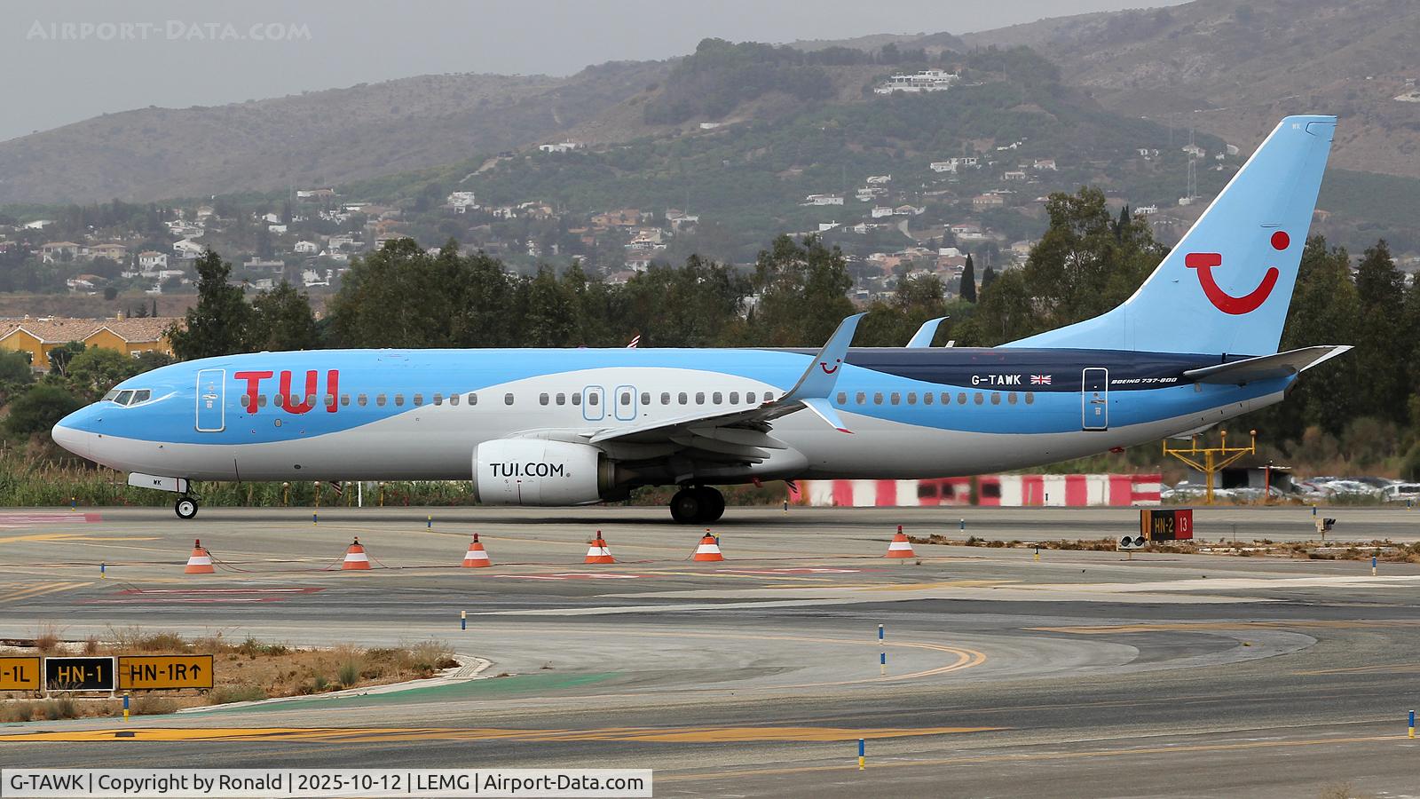 G-TAWK, 2012 Boeing 737-8K5 C/N 37239, at agp