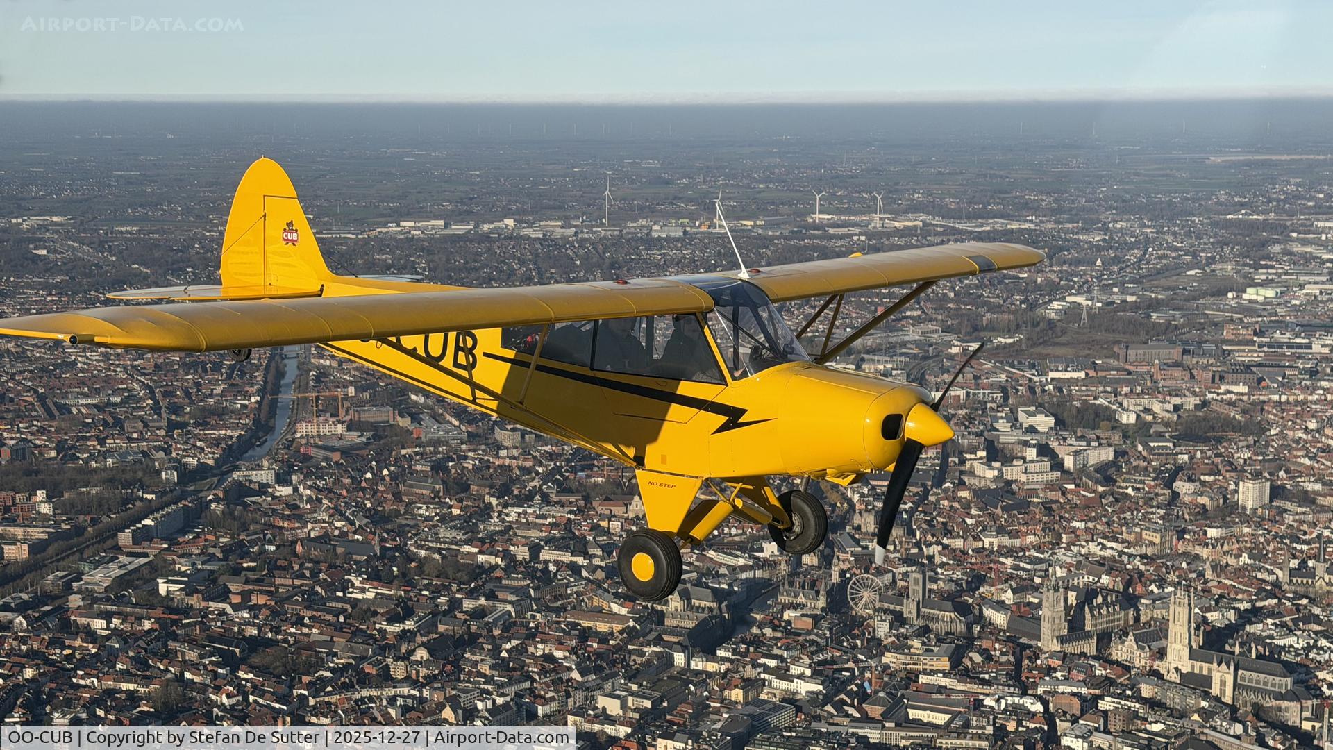 OO-CUB, 1954 Piper L-21B Super Cub (PA-18-135) C/N 18-3535, Gent city centre.