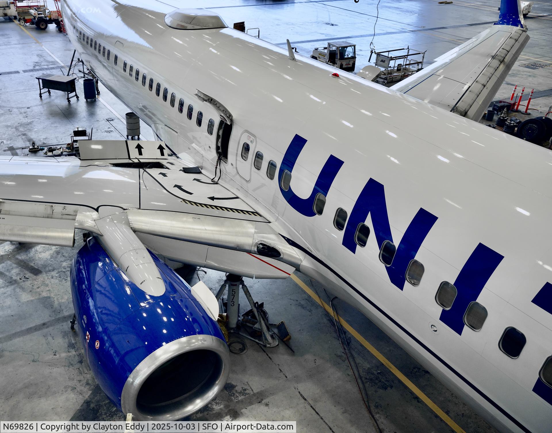 N69826, 2014 Boeing 737-924/ER C/N 42180, SFO 2025