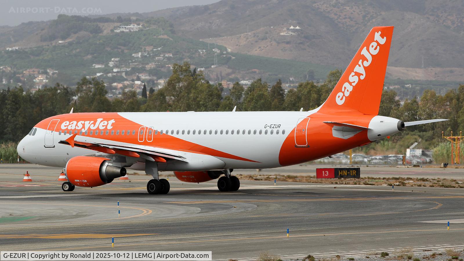 G-EZUR, 2012 Airbus A320-214 C/N 5064, at agp