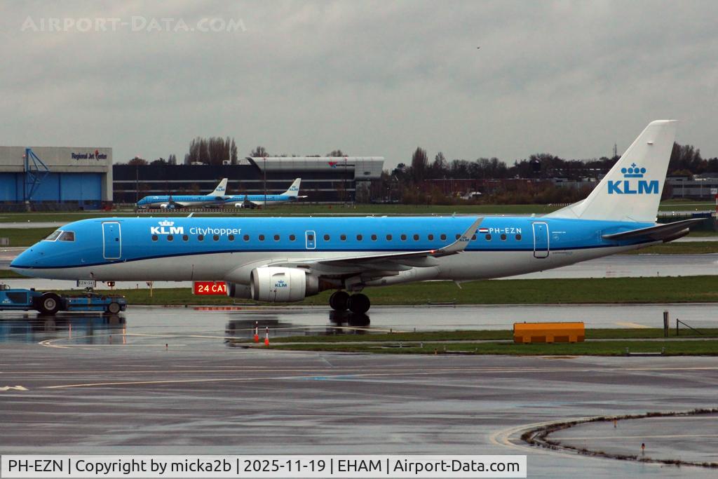 PH-EZN, 2010 Embraer 190LR (ERJ-190-100LR) C/N 19000342, Taxiing
