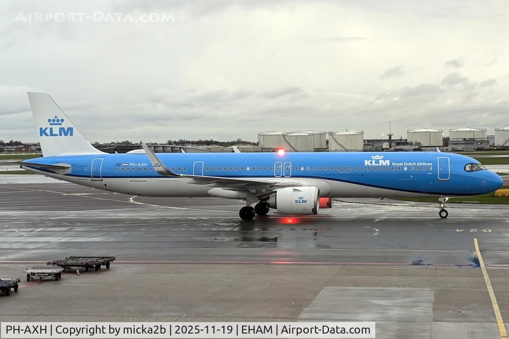 PH-AXH, 2025 Airbus A321-252NX C/N 12532, Taxiing