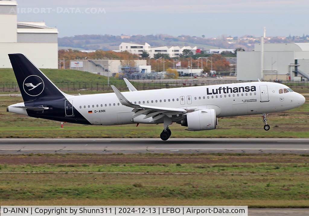 D-AINN, 2018 Airbus A320-271N C/N 8491, Landing rwy 14R in new c/s