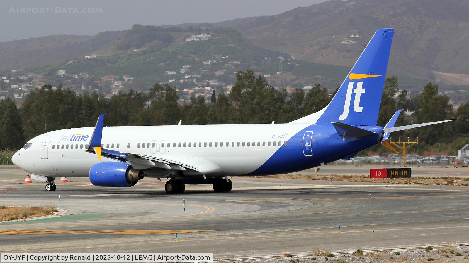 OY-JYF, 2009 Boeing B737-81M C/N 37161, at agp