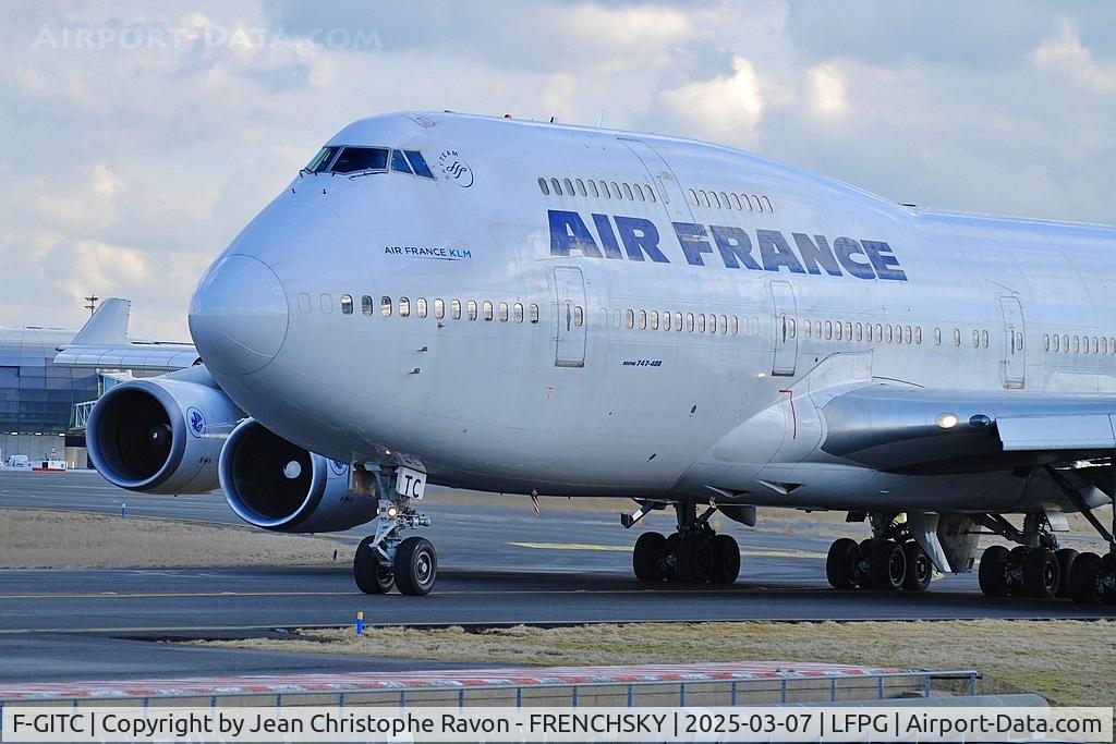F-GITC, 1991 Boeing 747-428 C/N 25344, broken up 2/2011 Kemble EGBP