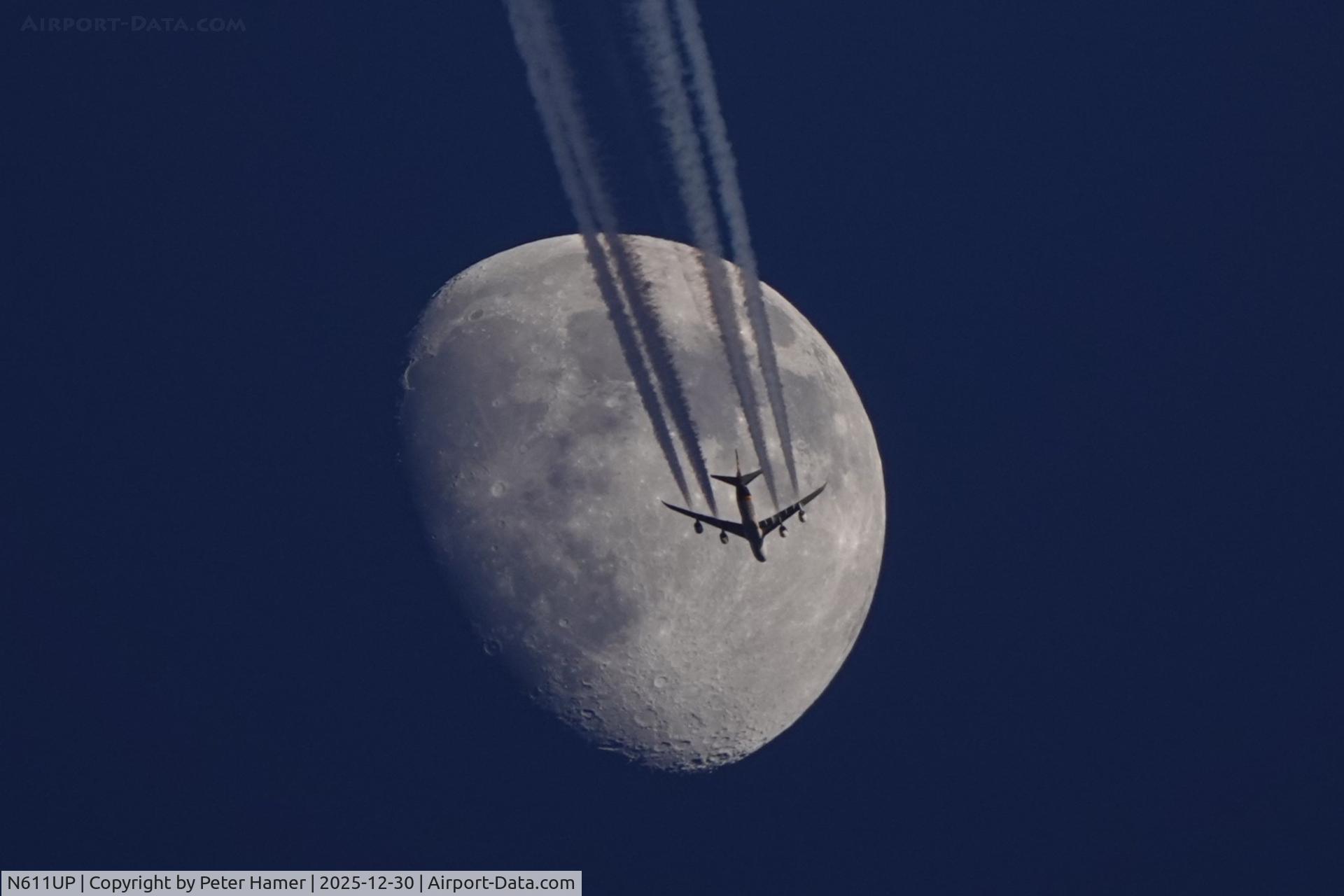 N611UP, Boeing 747-8F C/N 64257, Louisville-Cologne over London