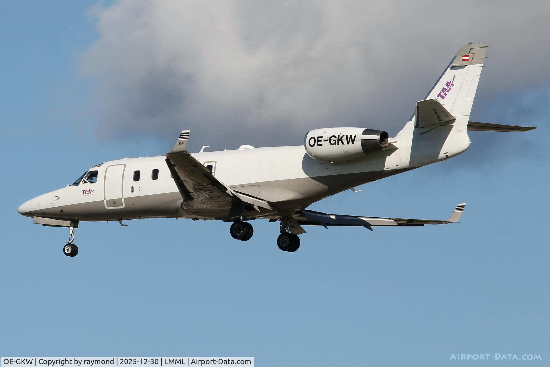 OE-GKW, 2003 Gulfstream Aerospace G100 C/N 150, Gulfstream Aerospace G100 reg OE-GKW of Tyrolean Air Ambulance on short finals for RW31 landing in Malta.