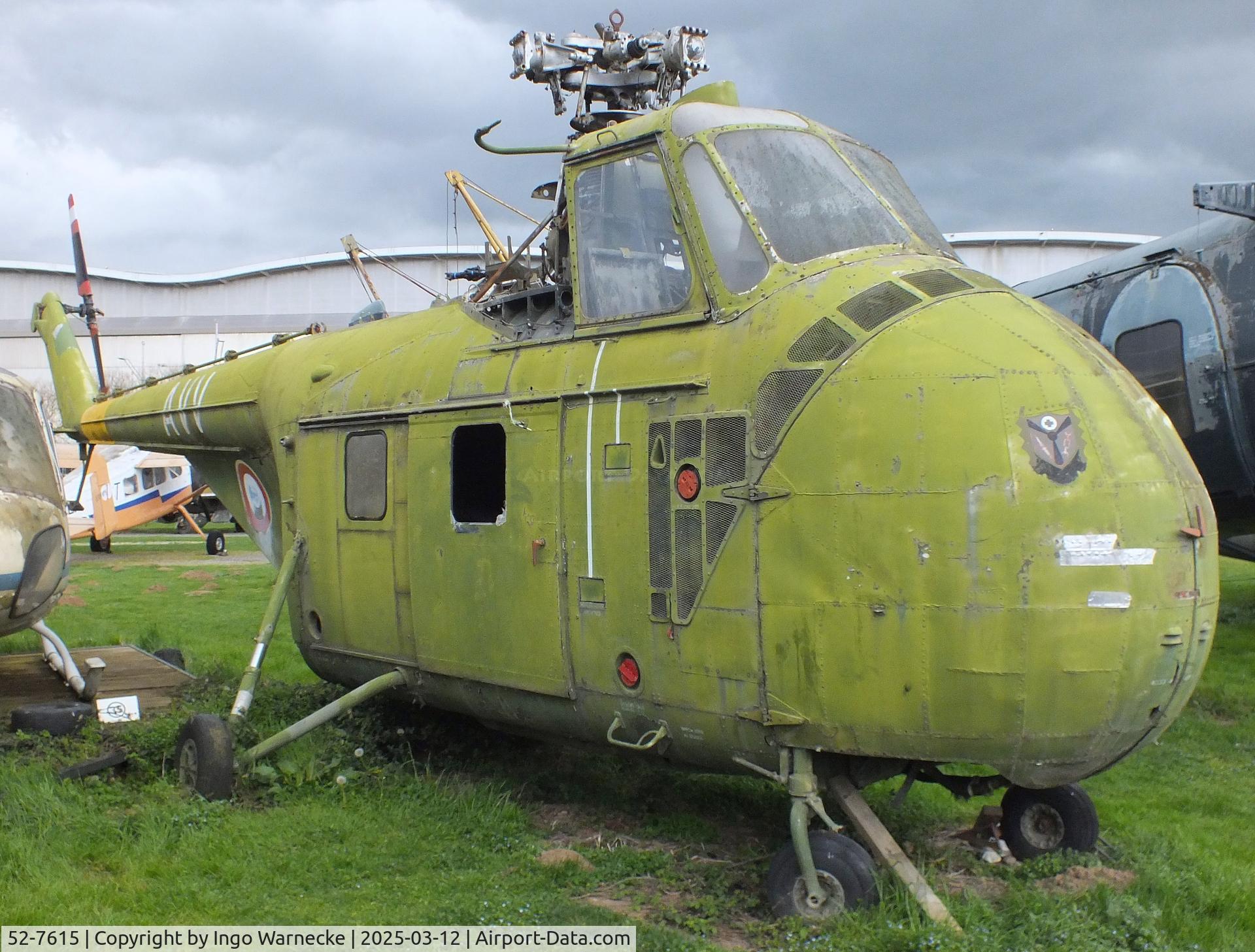 52-7615, Sikorsky H-19D Chickasaw C/N 55-623, Sikorsky H-19D Chickasaw (minus main rotor blades/gearbox cover) at the Ailes Anciennes Toulouse Museum, Blagnac
