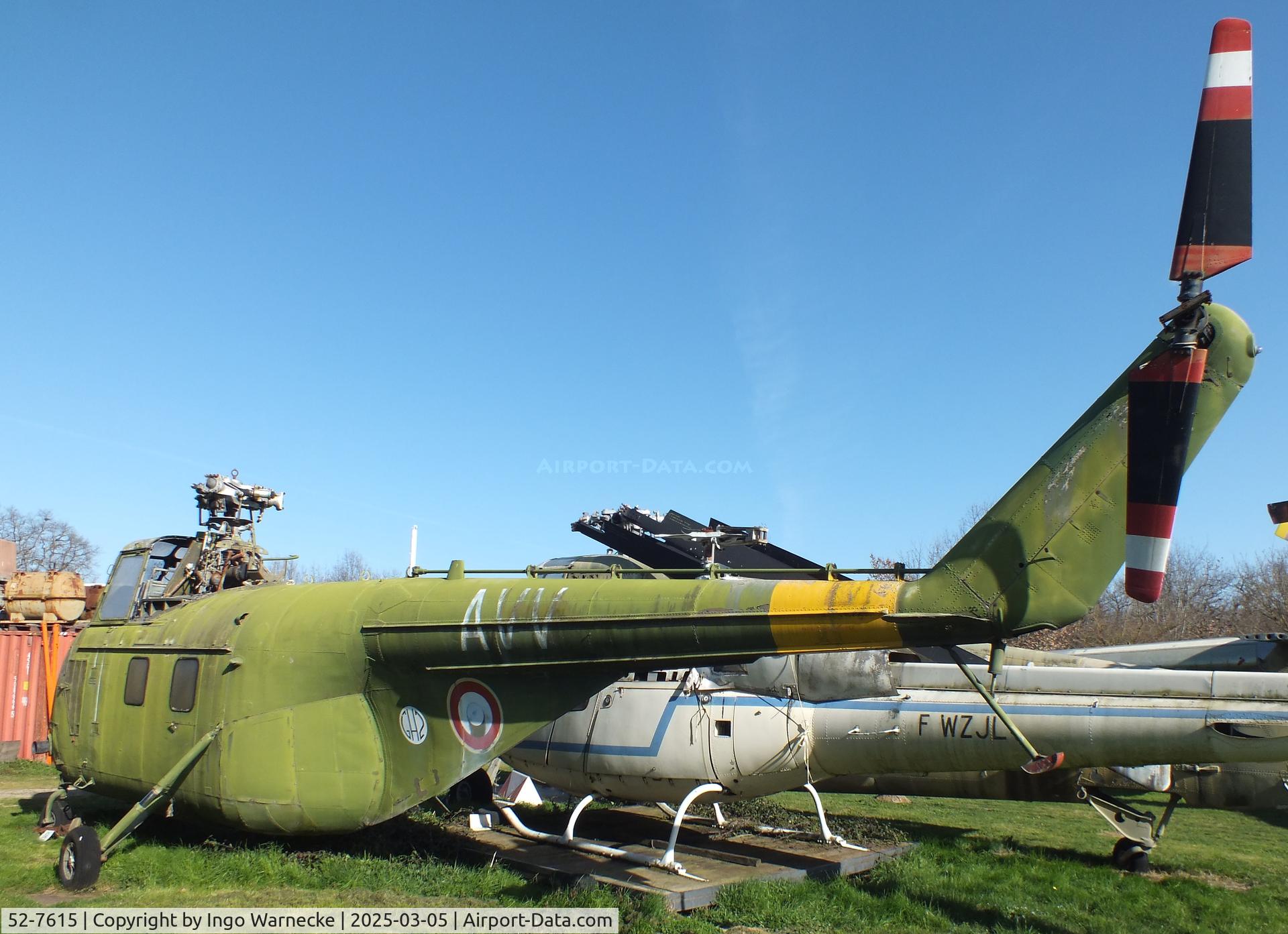 52-7615, Sikorsky H-19D Chickasaw C/N 55-623, Sikorsky H-19D Chickasaw (minus main rotor blades/gearbox cover) at the Ailes Anciennes Toulouse Museum, Blagnac