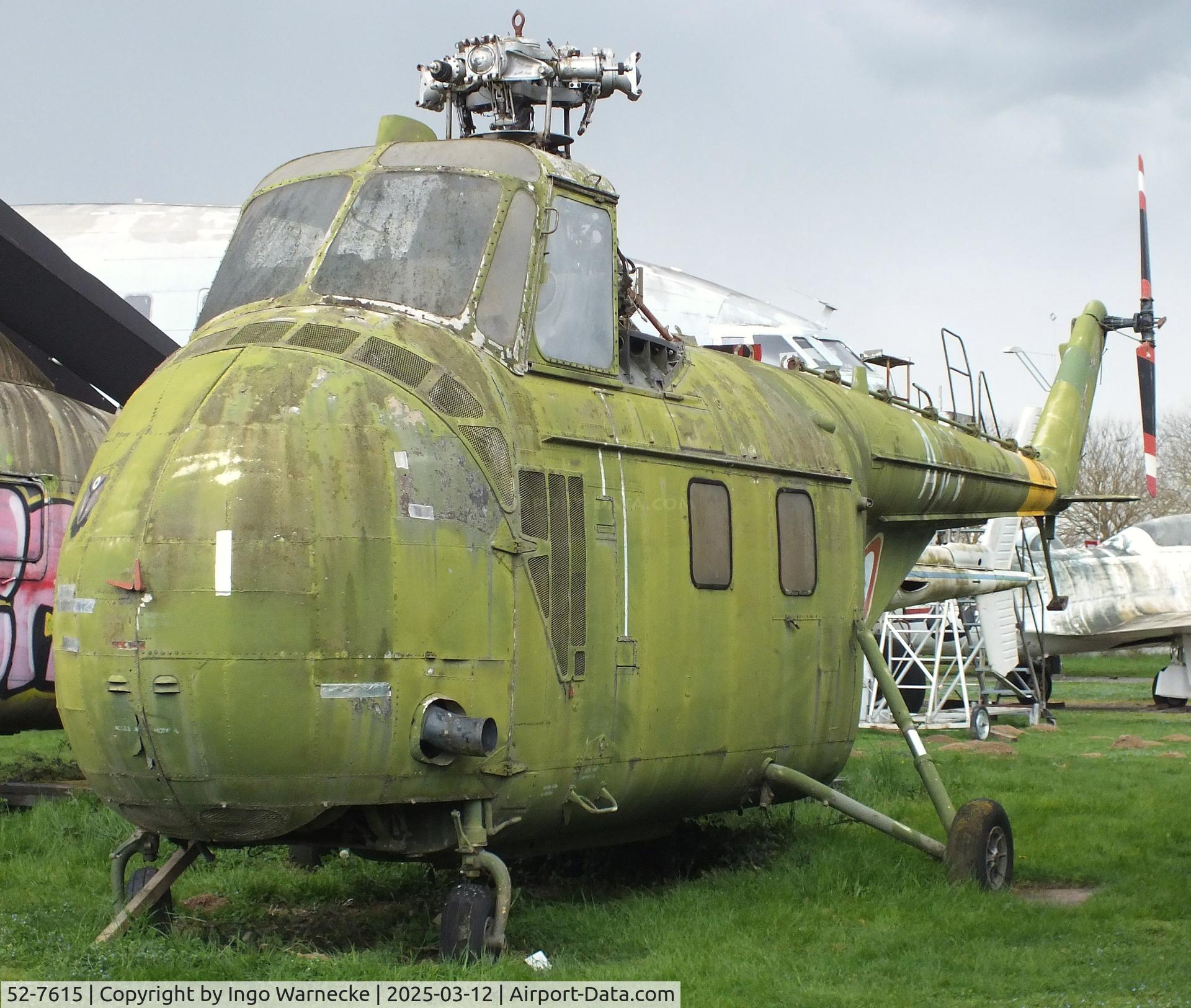 52-7615, Sikorsky H-19D Chickasaw C/N 55-623, Sikorsky H-19D Chickasaw (minus main rotor blades/gearbox cover) at the Ailes Anciennes Toulouse Museum, Blagnac