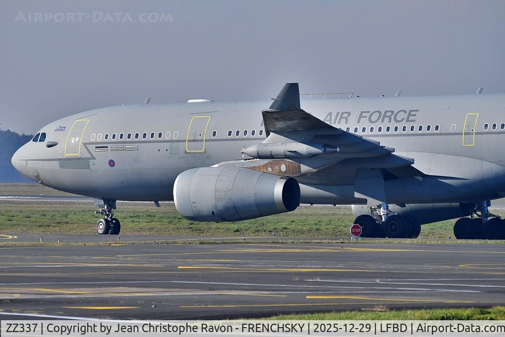 ZZ337, 2012 Airbus KC3 Voyager (A330-243MRTT) C/N 1390, Brize Norton (BZZ) Bordeaux (BOD) RRR2334