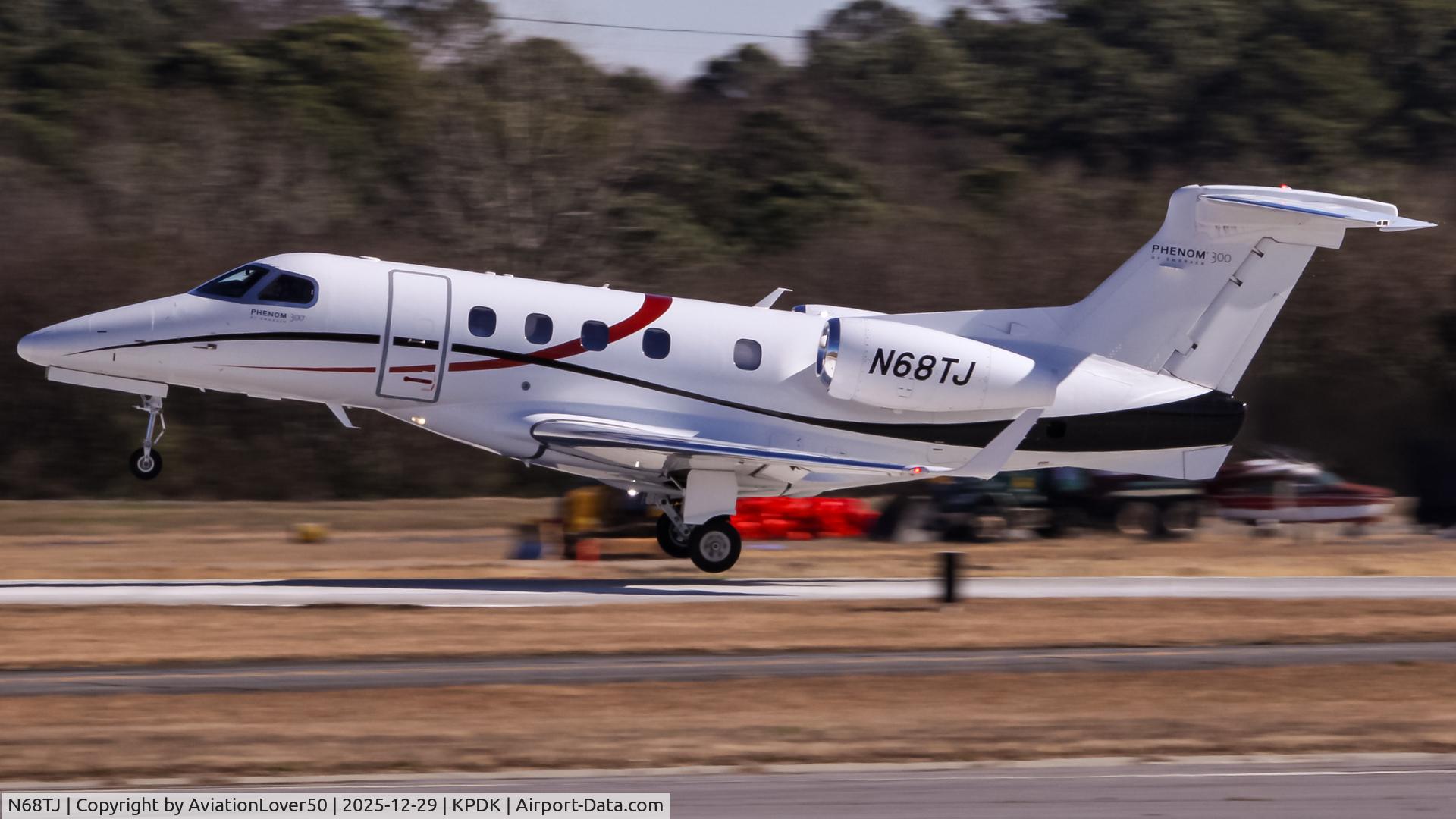 N68TJ, 2015 Embraer EMB 505 Phenom 300 C/N 50500246, Phenom 300