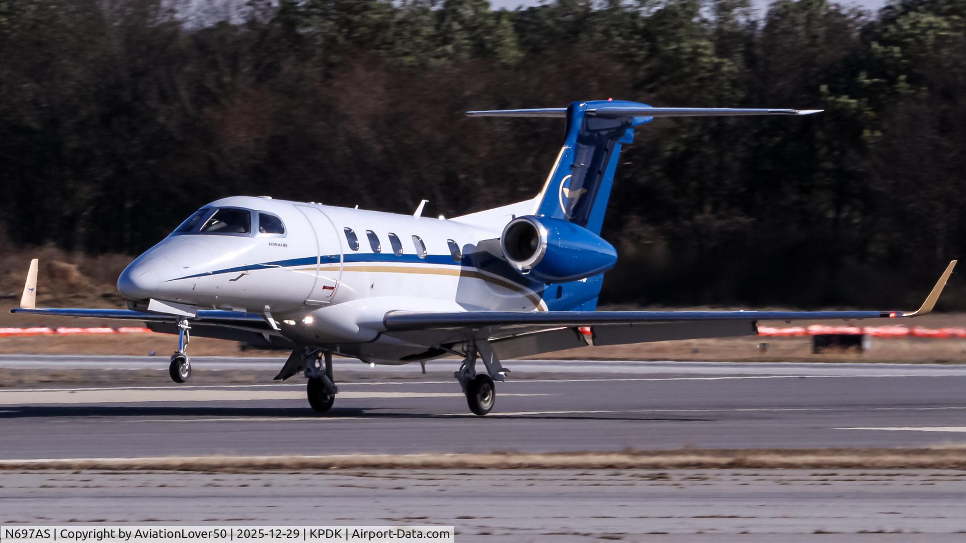 N697AS, 2011 Embraer EMB-505 Phenom 300 C/N 50500056, Airshare Phenom 300