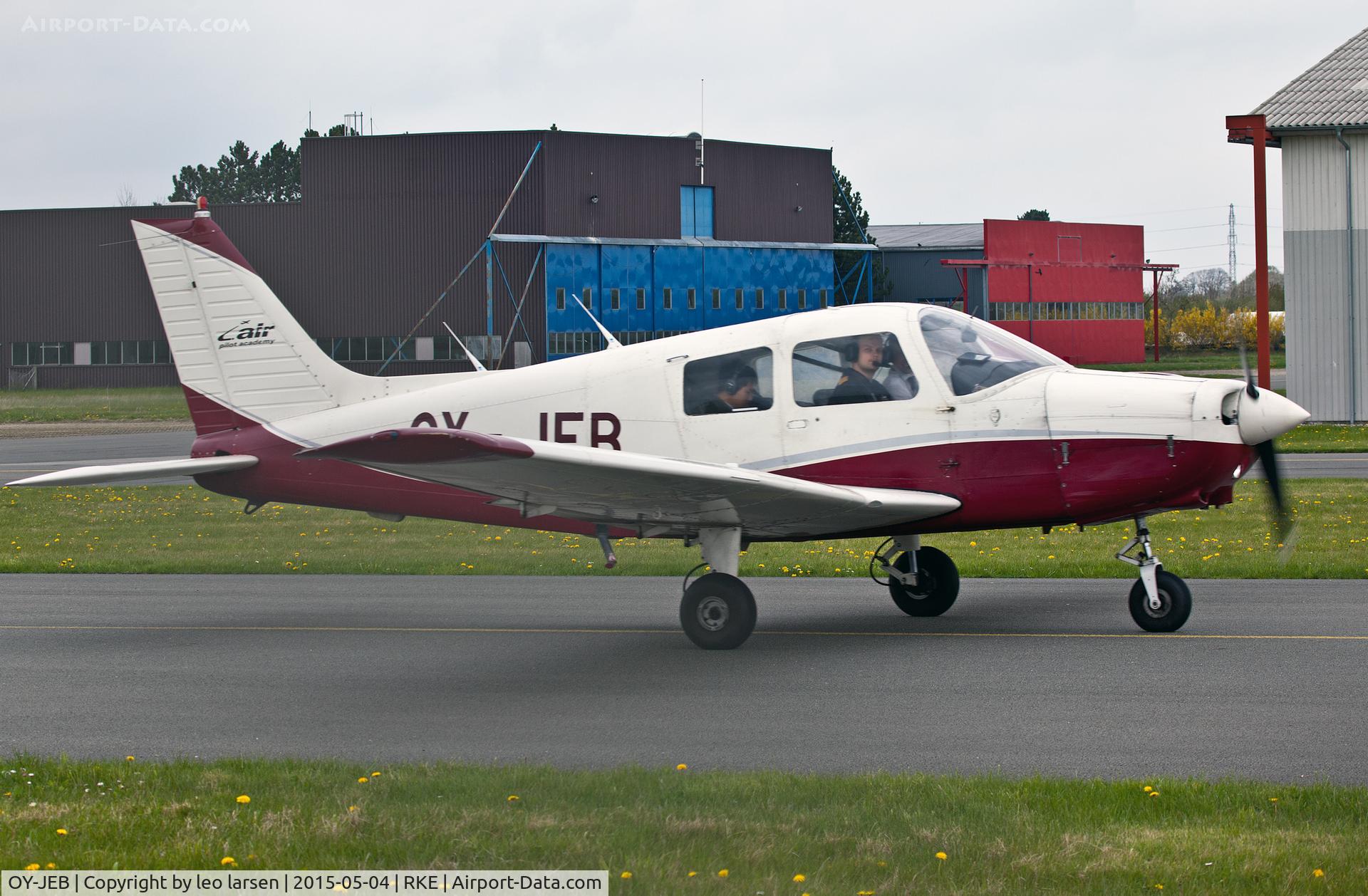 OY-JEB, 1989 Piper PA-28-161 Cadet C/N 2841098, Roskilde 4.5.2015