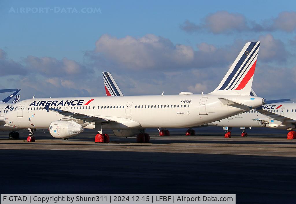 F-GTAD, 1998 Airbus A321-211 C/N 0777, Stored...