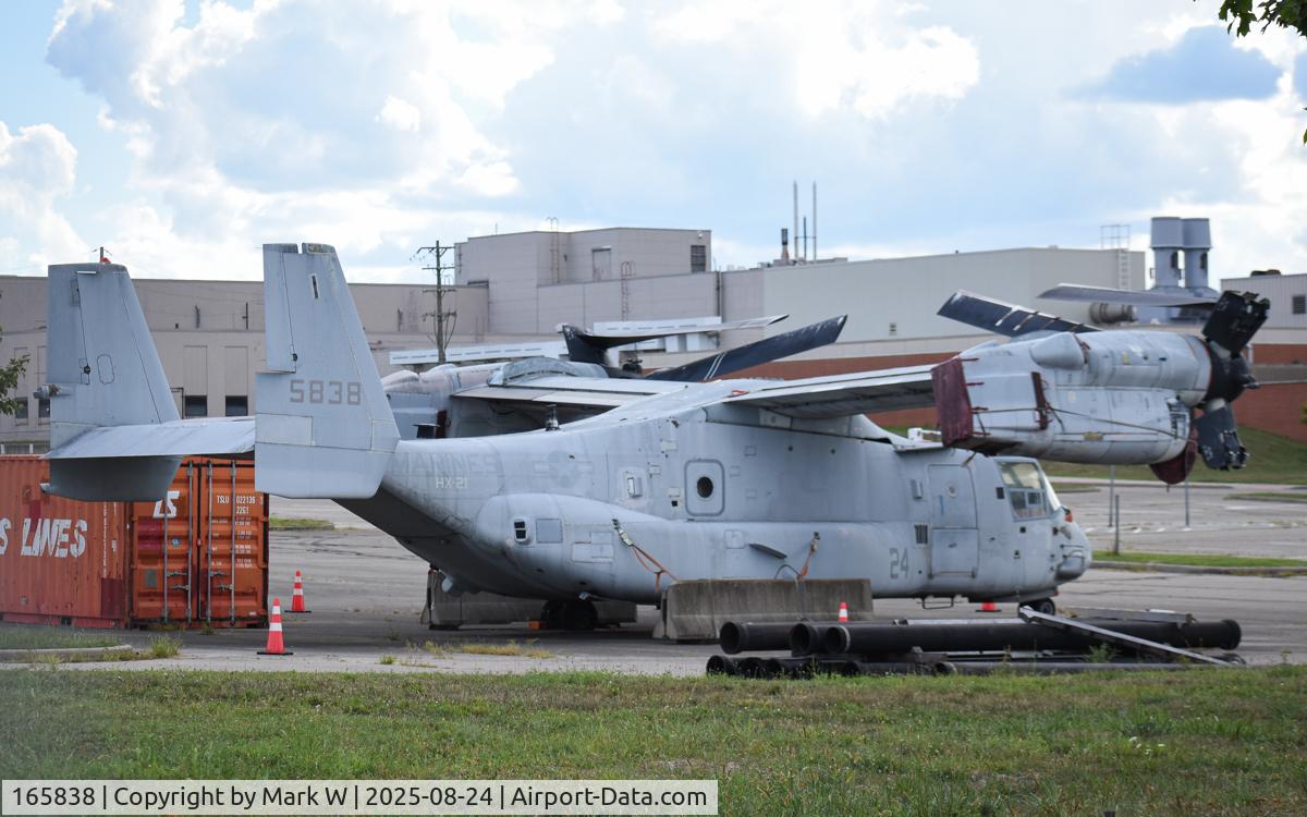 165838, Bell-Boeing MV-22B Osprey C/N D0024, Sitting at Wright-Patterson AFB
