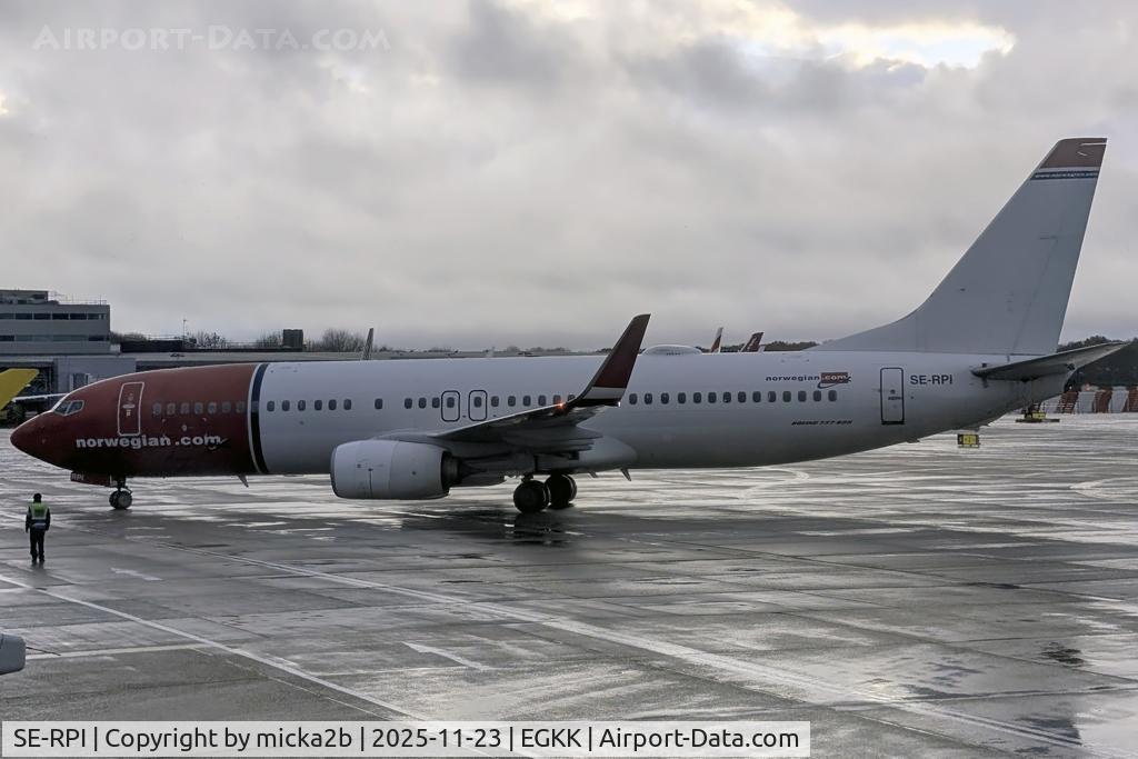 SE-RPI, 2016 Boeing 737-8JP C/N 42072, Taxiing
