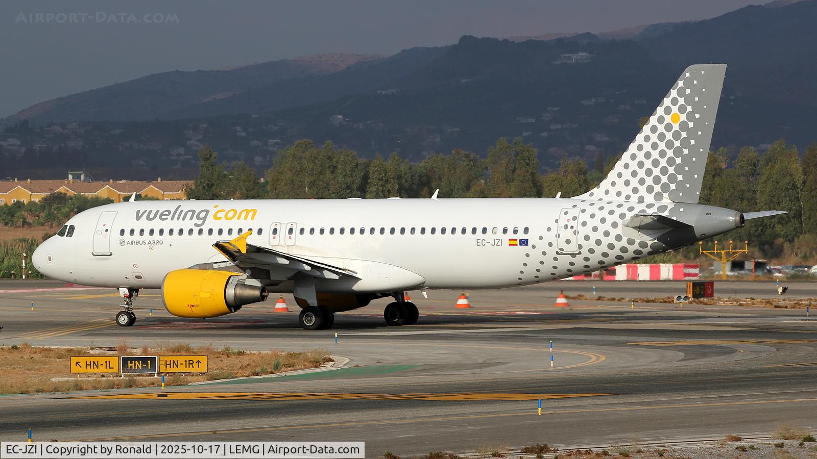 EC-JZI, 2006 Airbus A320-214 C/N 2988, at agp