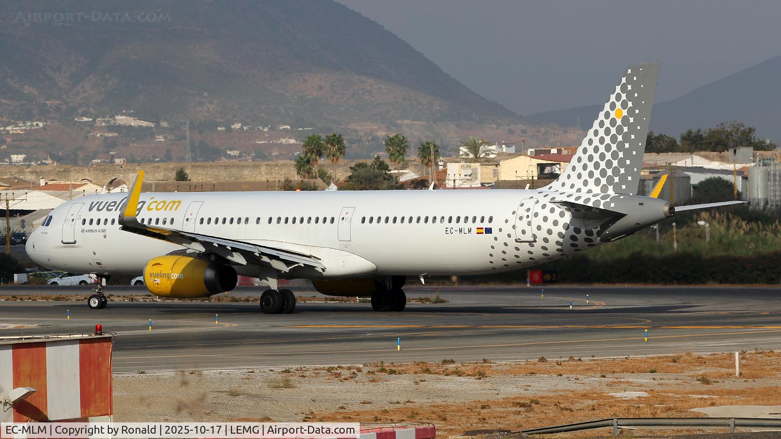 EC-MLM, 2016 Airbus A321-231 C/N 7108, at agp