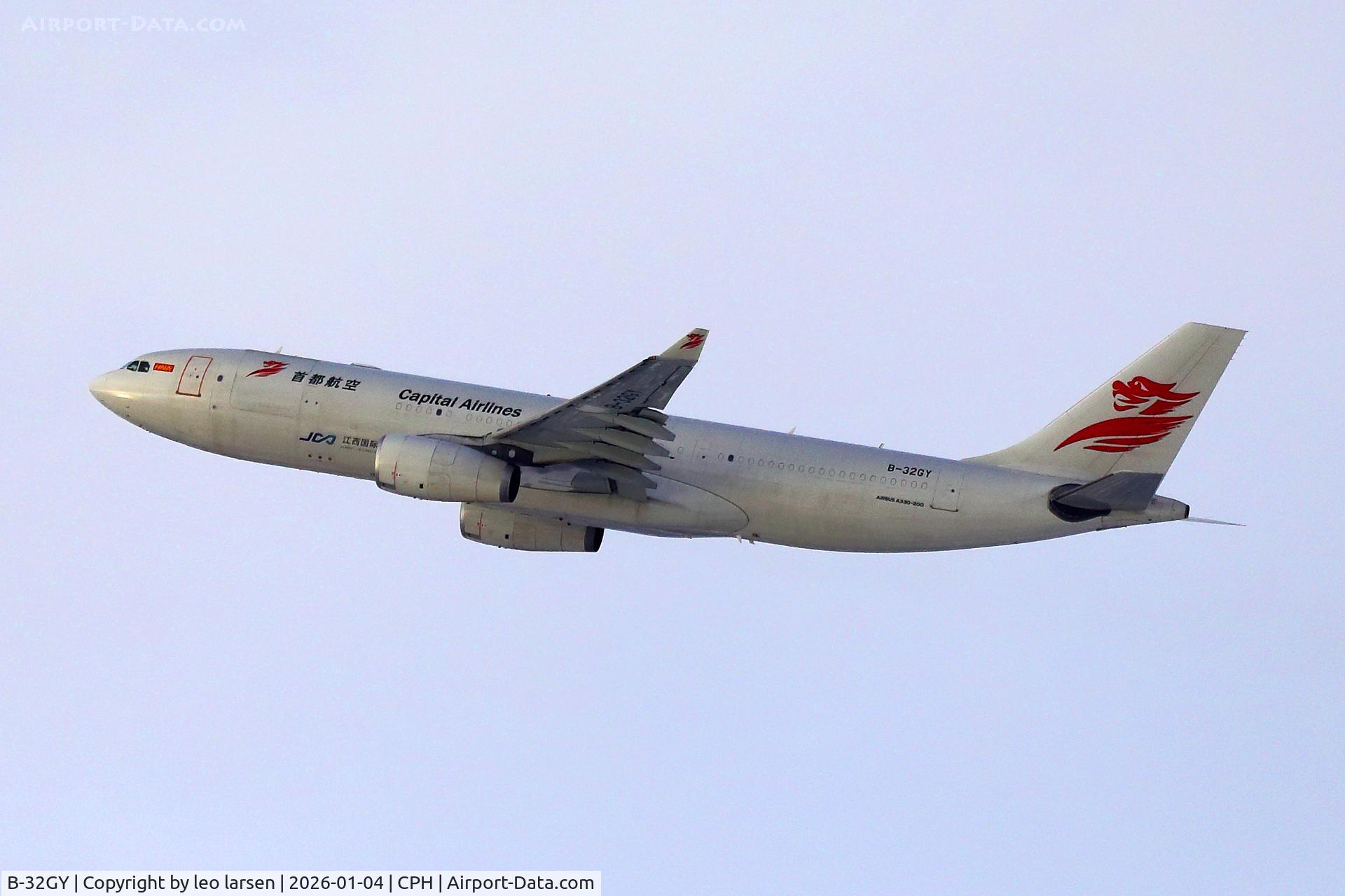B-32GY, 2006 Airbus 330-243 C/N 785, Copenhagen 4.1.2026