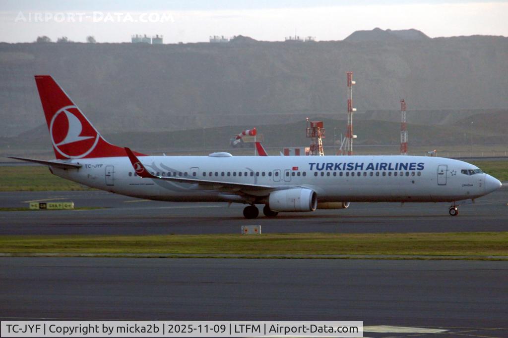 TC-JYF, 2012 Boeing 737-9F2/ER C/N 40982, Taxiing