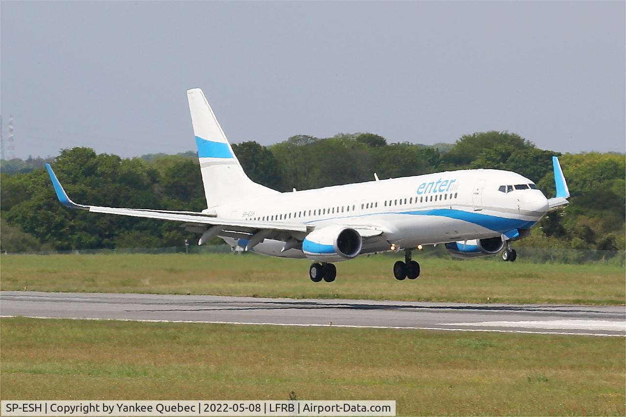 SP-ESH, 2009 Boeing 737-81M C/N 35287, Boeing 737-81M, landing rwy 07R, Brest-Bretagne Airport (LFRB-BES)