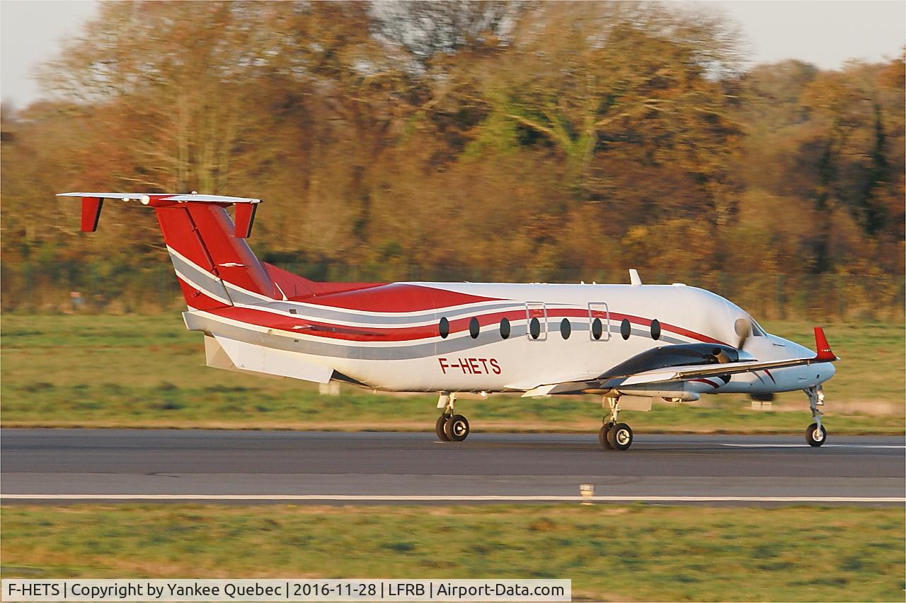 F-HETS, 1999 Raytheon 1900D C/N UE-360, Raytheon Aircraft Company 1900D, Take off run rwy 07R, Brest-Bretagne Airport (LFRB-BES)
