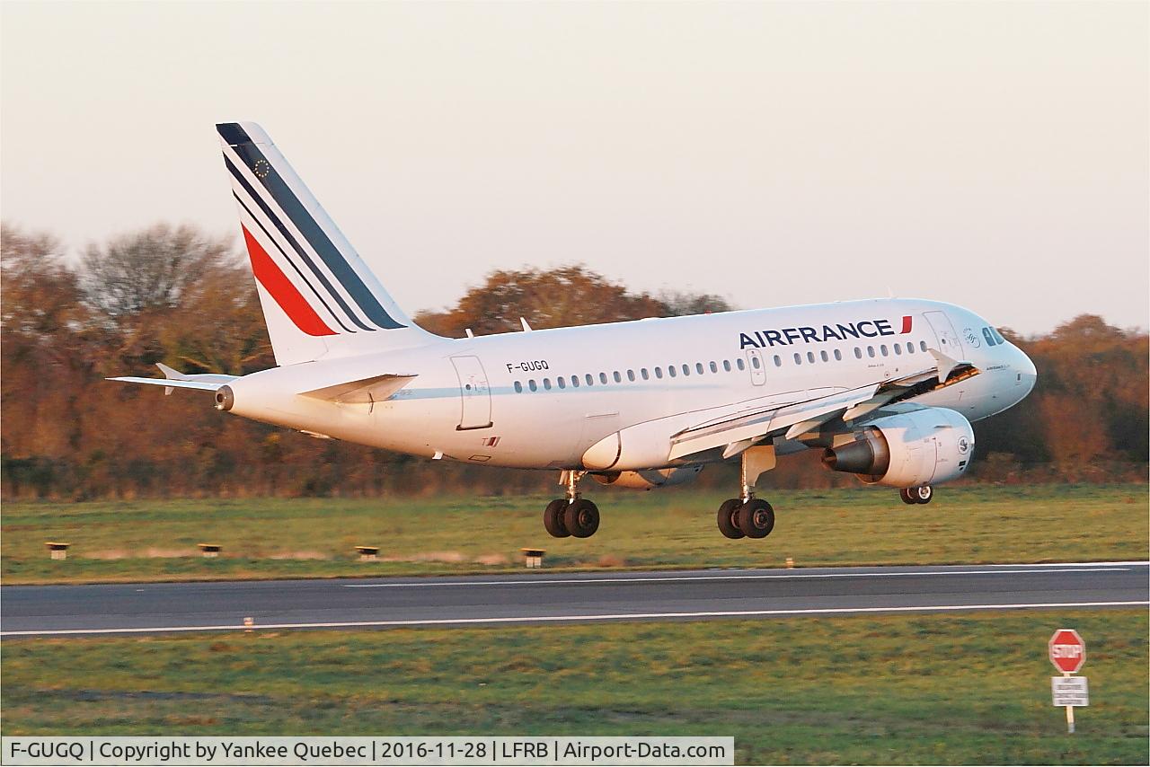 F-GUGQ, 2006 Airbus A318-111 C/N 2972, Airbus A318-111, Landing rwy 07R, Brest-Bretagne Airport (LFRB-BES)