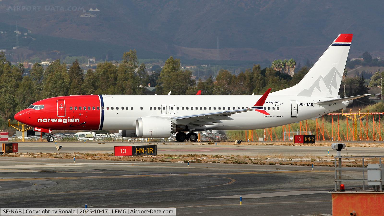 SE-NAB, 2025 Boeing B-737-8 Max C/N 64427, at agp