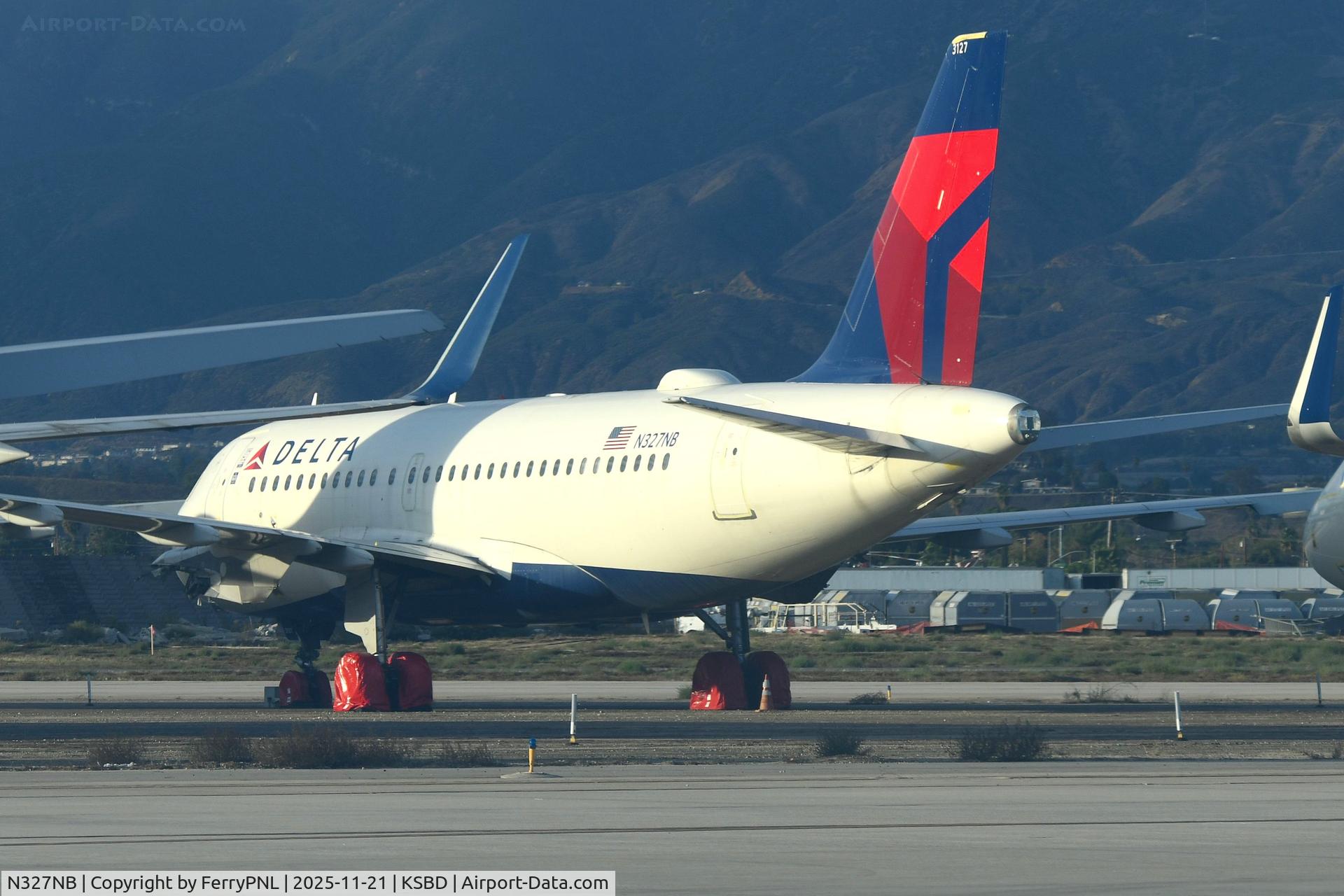 N327NB, 2001 Airbus A319-114 C/N 1501, Delta A319 stored in SBD