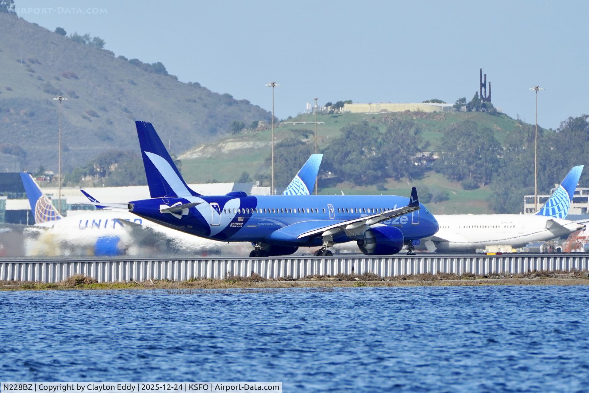 N228BZ, 2023 Airbus A220-300 C/N 55241, SFO 2025