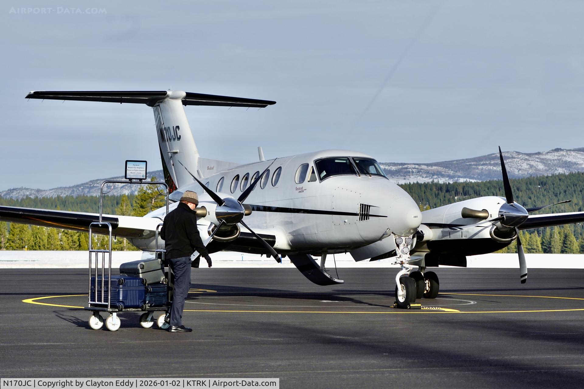 N170JC, 1998 Raytheon B200 King Air C/N BB-1606, Truckee Tahoe airport in California 2026