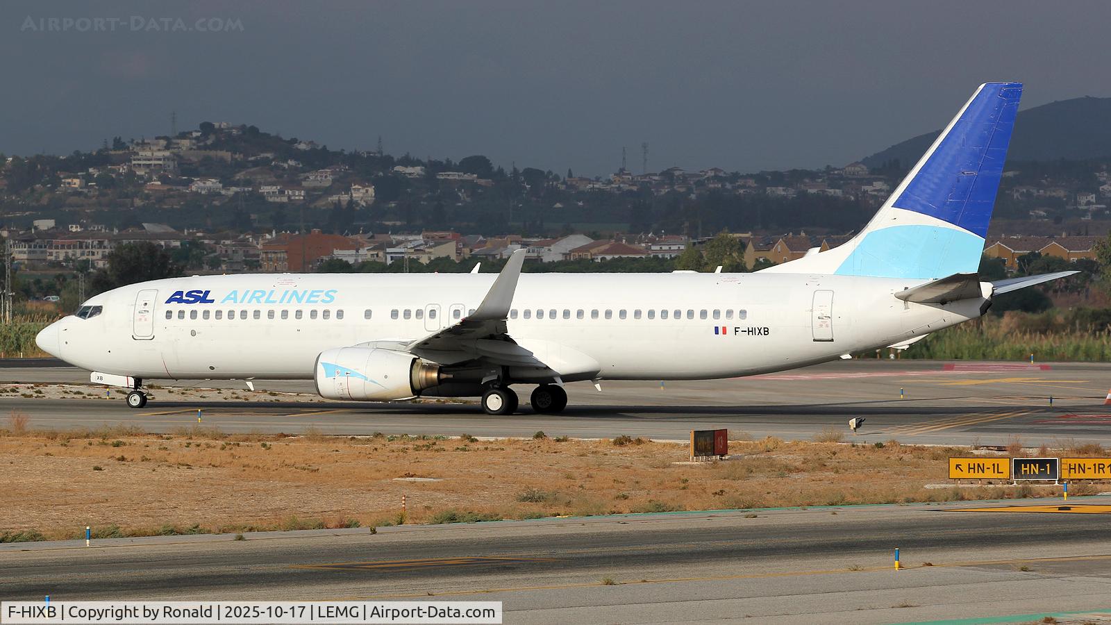 F-HIXB, 2008 Boeing 737-846 C/N 35339, at agp