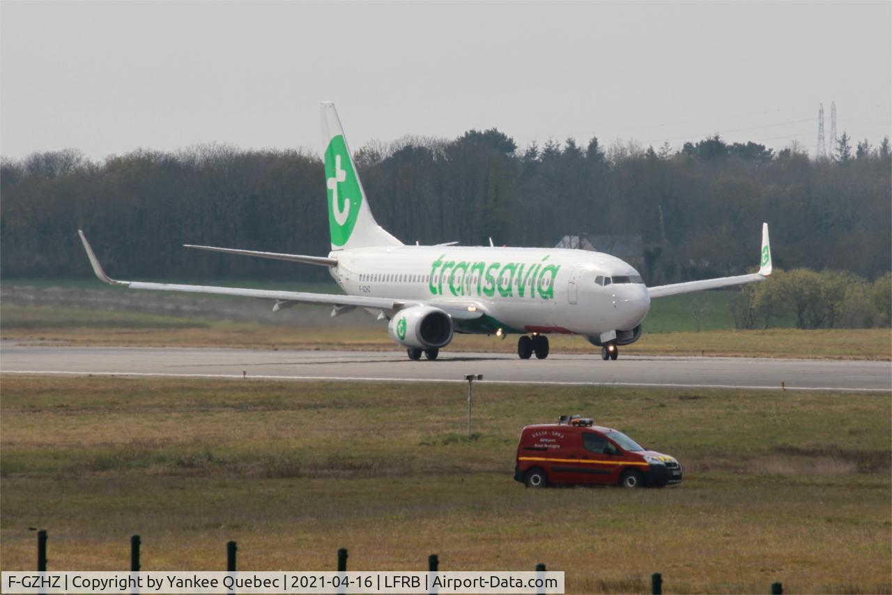 F-GZHZ, 2006 Boeing 737-85P C/N 33977, Boeing 737-85P, Take off run rwy 07R, Brest-Bretagne airport (LFRB-BES)