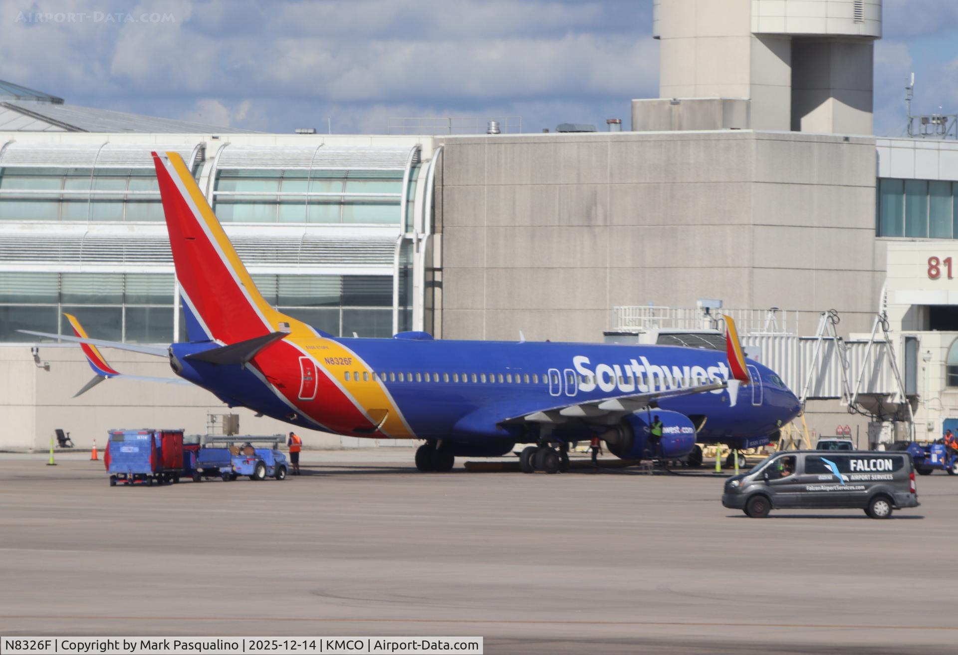 N8326F, 2012 Boeing 737-8H4 C/N 35969, Boeing 737-8H4
