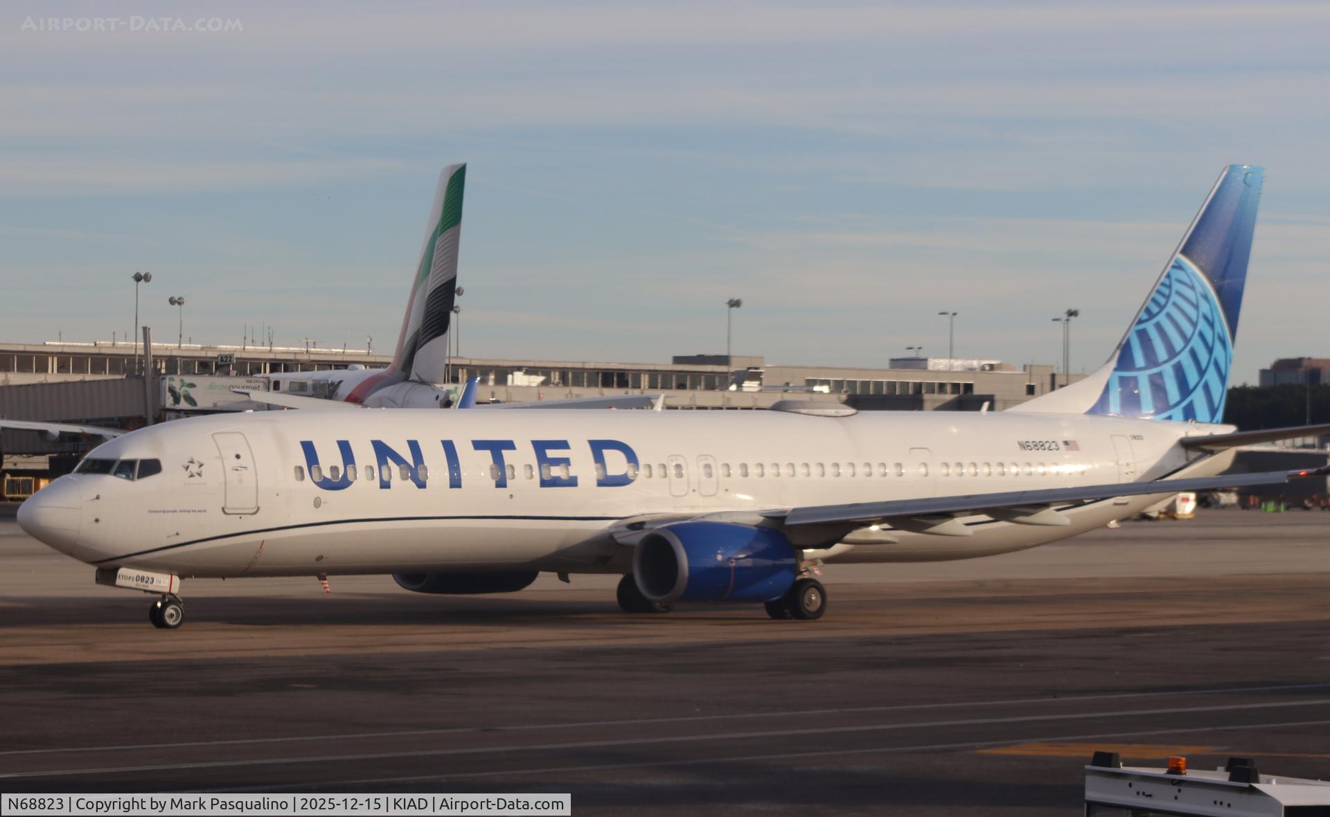 N68823, 2014 Boeing 737-924/ER C/N 42746, Boeing 737-924/ER