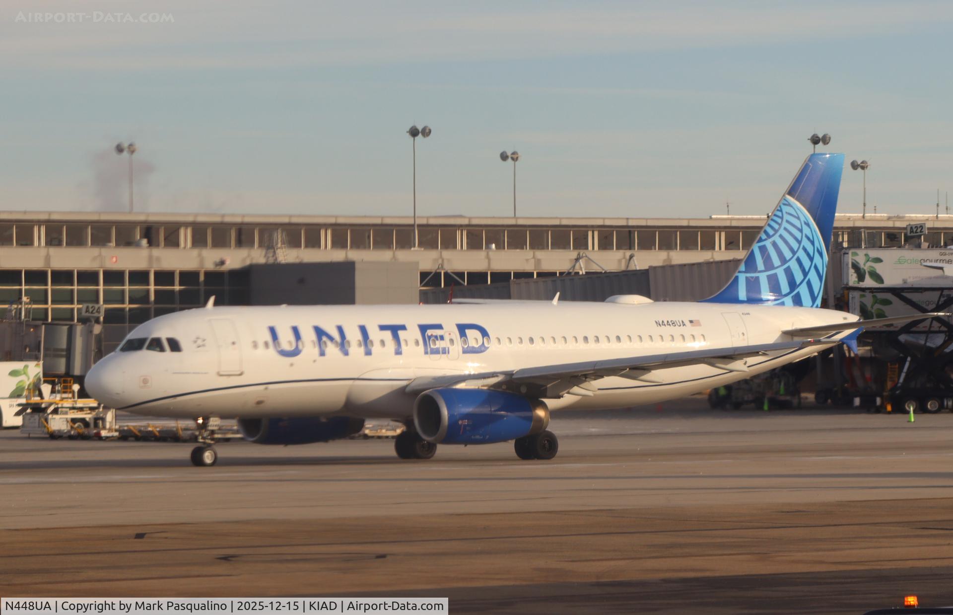 N448UA, 1998 Airbus A320-232 C/N 842, Airbus A320-232