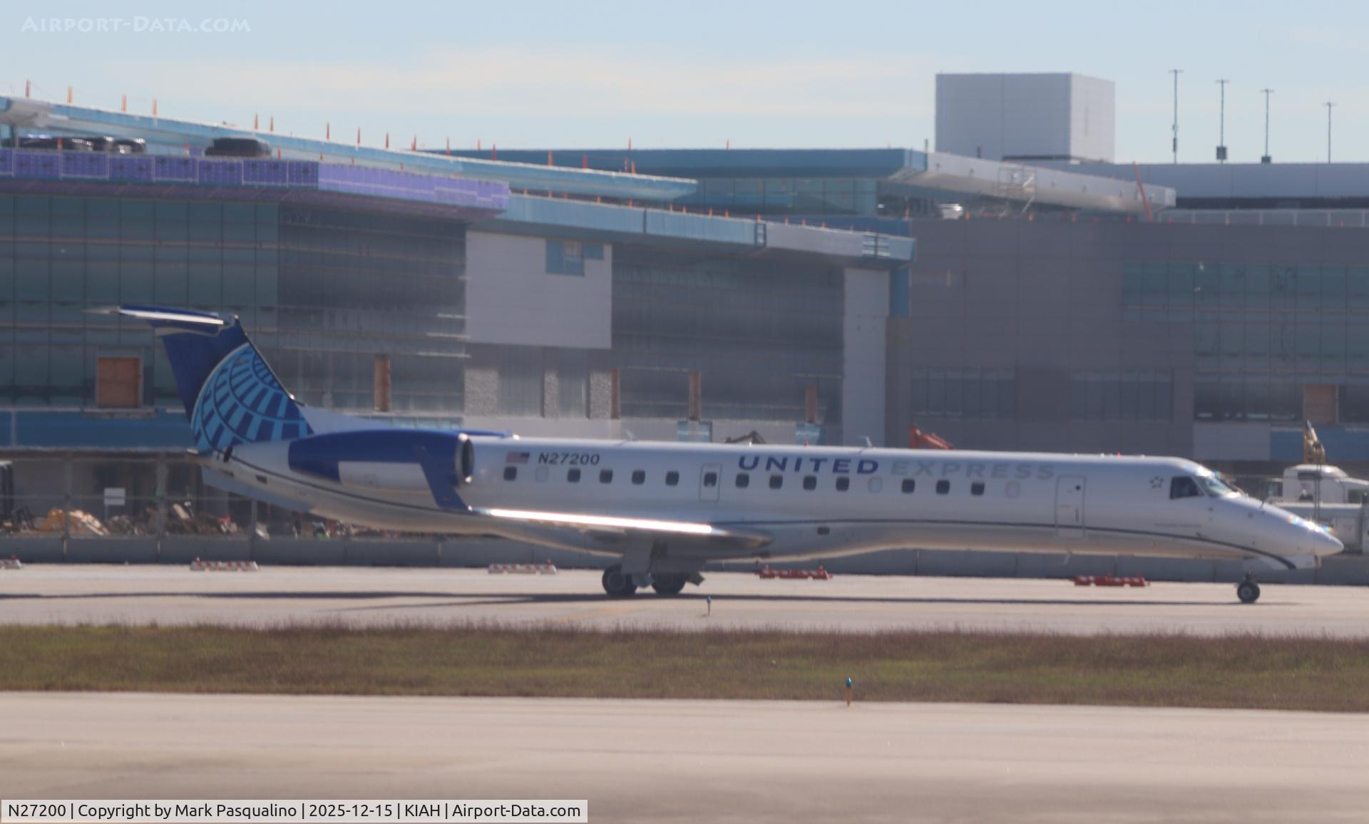N27200, 2006 Embraer ERJ-145XR (EMB-145XR) C/N 14500956, EMB-145XR