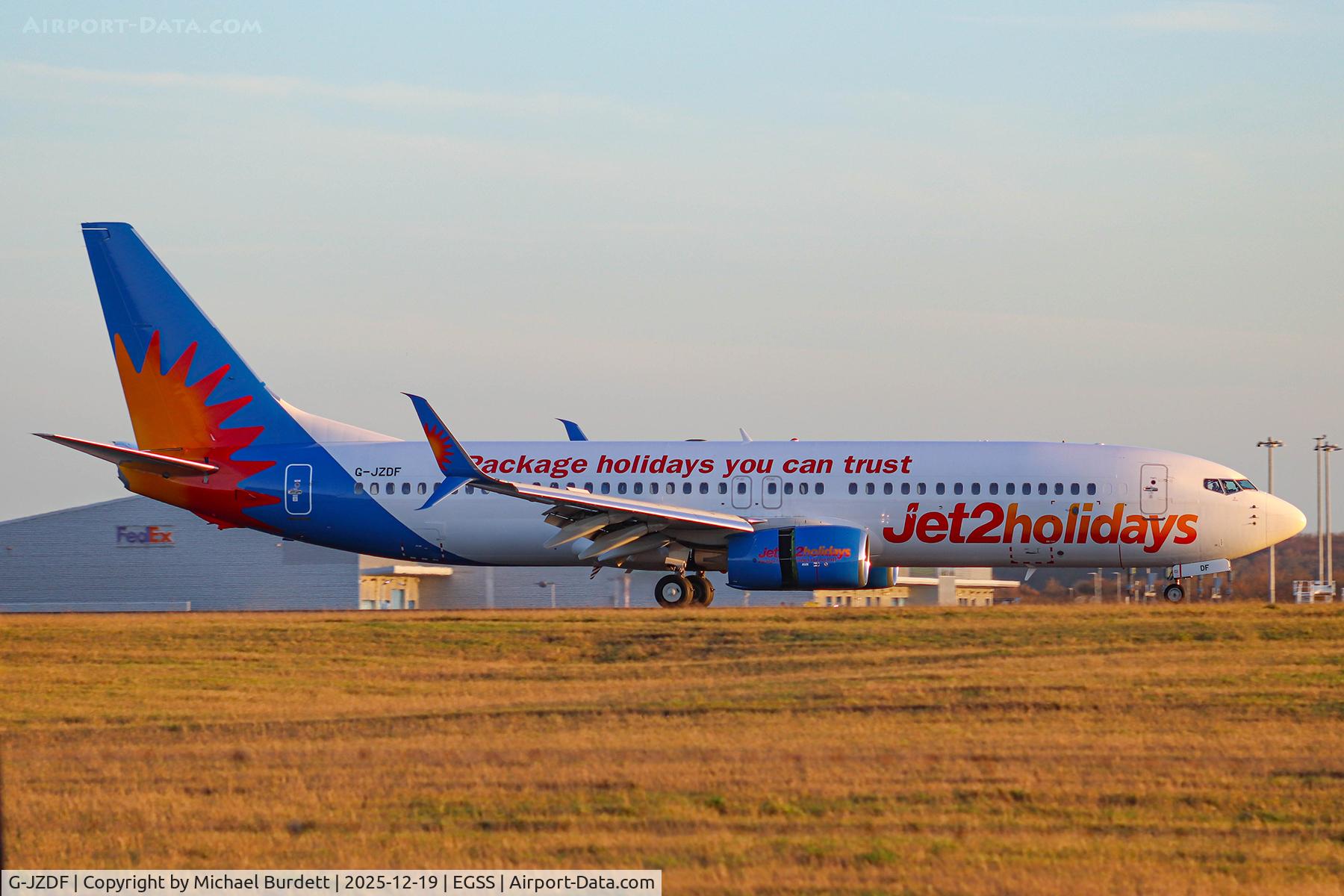G-GDFU, 2001 Boeing 737-8K5 C/N 30416, Departing Stansted