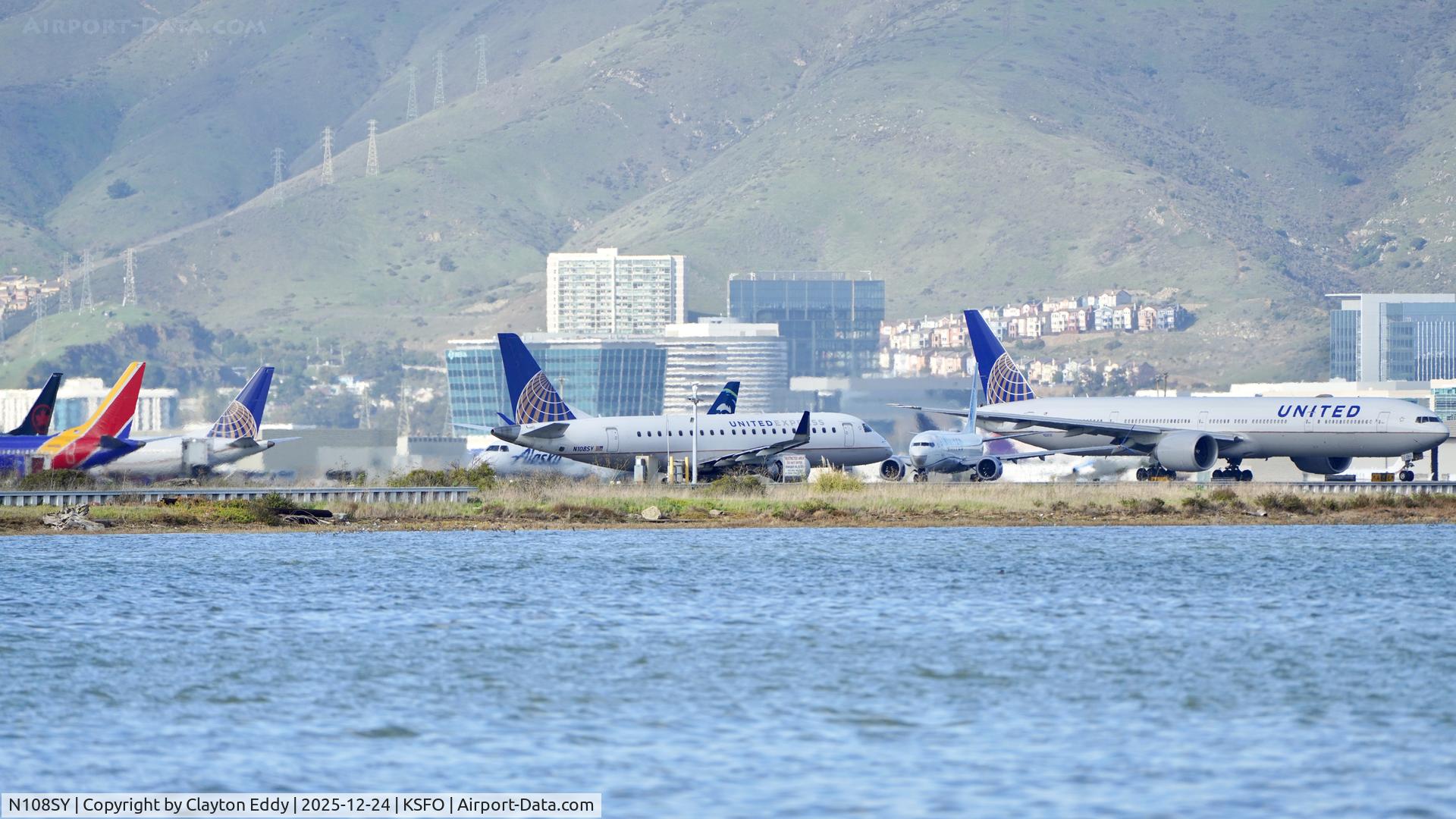 N108SY, 2014 Embraer 175LR (ERJ-170-200LR) C/N 17000401, SFO 2025
