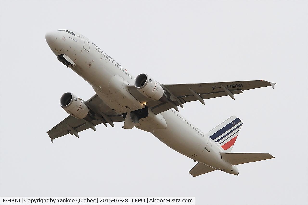 F-HBNI, 2011 Airbus A320-214 C/N 4820, Airbus A320-214, Climbing from Rwy 24, Paris-Orly Airport (LFPO-ORY)