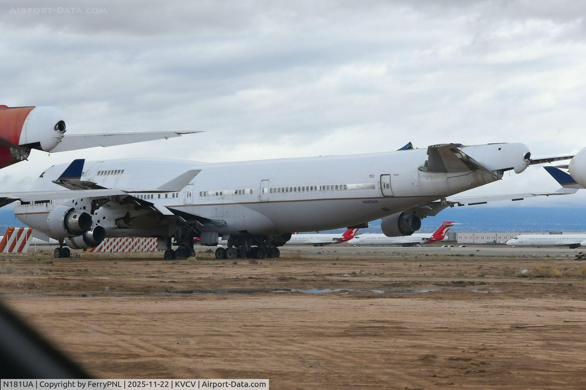 N181UA, 1991 Boeing 747-422 C/N 25278, United B744 being parted out
