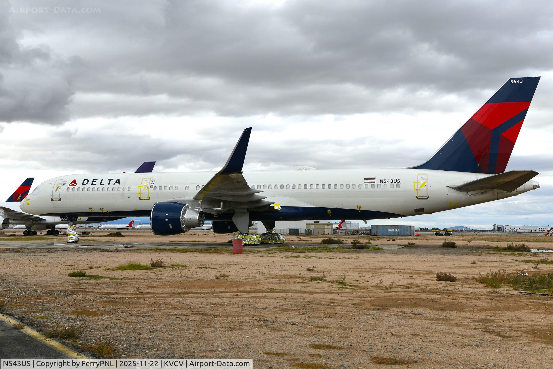 N543US, 1996 Boeing 757-251 C/N 26490, Delta B752 stored